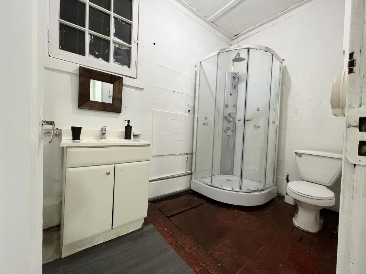 Habitación en casa particular Con Ubicacion Estrategica Cerca Del Movistar Arena Y Del Centro Turistico De *